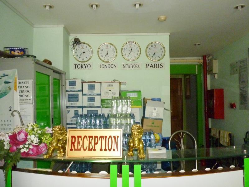 Minh Phuc Hotel Хошимин Екстериор снимка